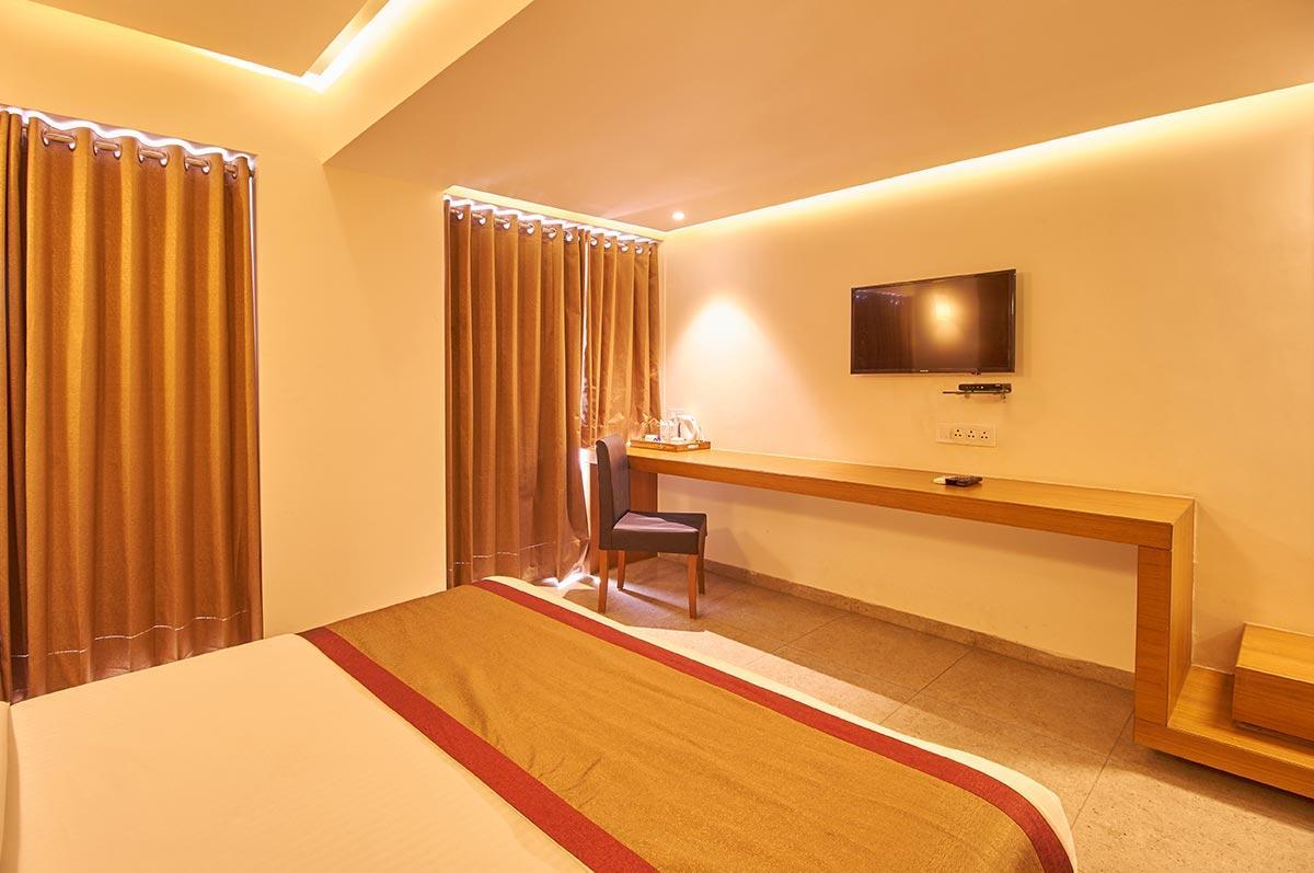 7 Wonders Hotel Gandhinagar Kültér fotó
